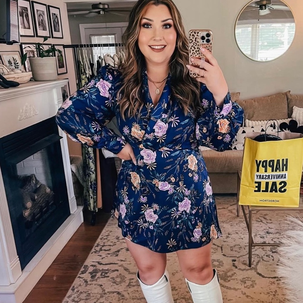 Floral Wrap Longsleeve Dress in Navy and Pink